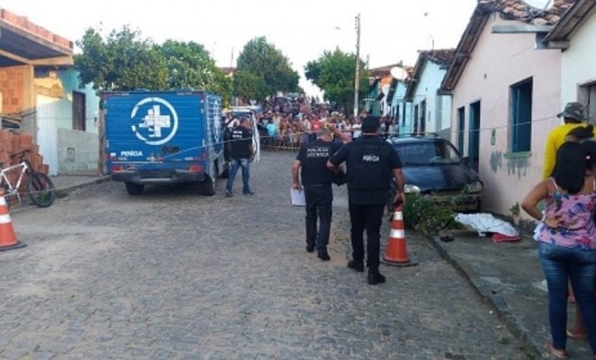 Meninas De E Anos Morrem Atropeladas Na Porta De Casa No Interior