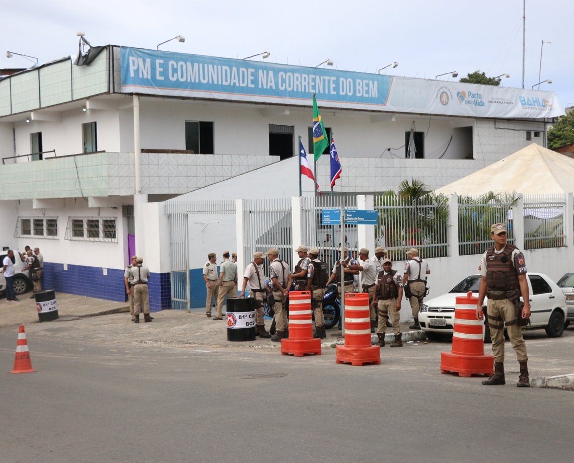 Base Comunit Ria Oferece Curso Gratuito De Defesa Pessoal Para Mulheres