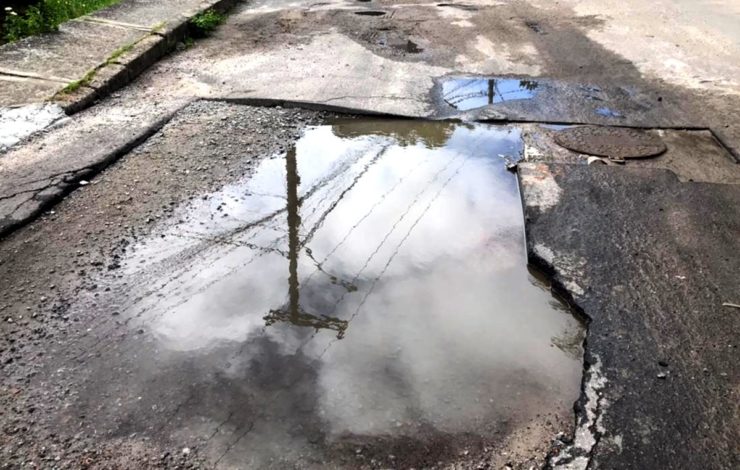 Moradores De Nova Bras Lia Do Itapu Reclamam De Buracos E Vazamentos