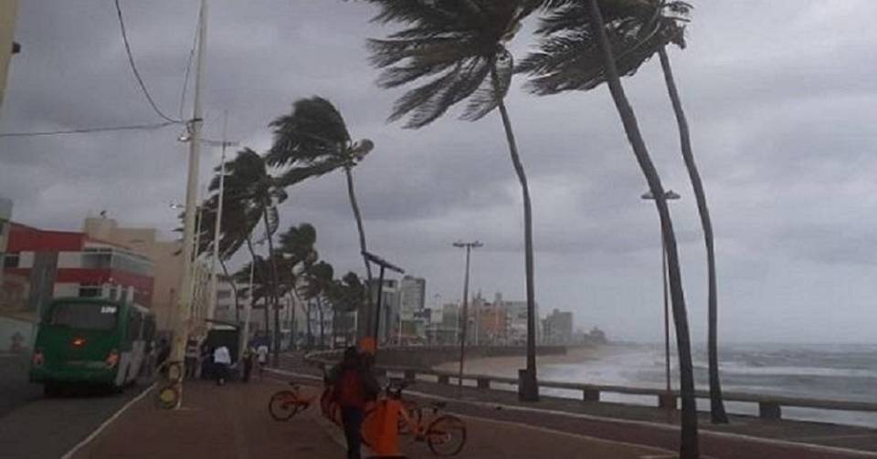 Salvador já registrou 55 ocorrências causadas pela chuva nesta terça