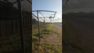 PASSAGEIRO MOSTRA DESCASO COM PONTO DE ÔNIBUS NA BR 324