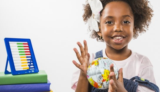 Escolas municipais de Salvador recebem Bienal nas Escolas, nesta terça e quarta-feira