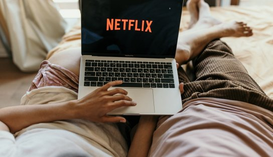 Sinal cortado: Netflix inicia medidas para proibir compartilhamento de senhas