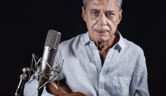 Chico Buarque anuncia show para novembro em Salvador em turnê com música inédita