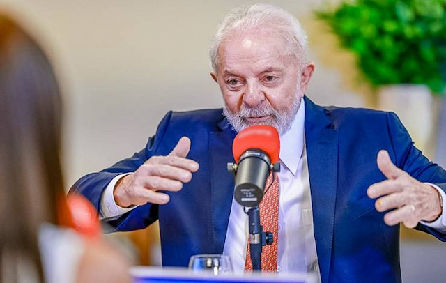 Encontro entre Lula e Zelensky é aguardado hoje em NY; presidente retorna à noite ao Brasil