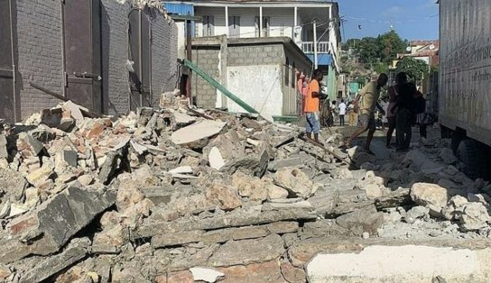 Número de mortos em terremoto no Haiti ultrapassa 700; sismo de magnitude 7,2 atingiu o país