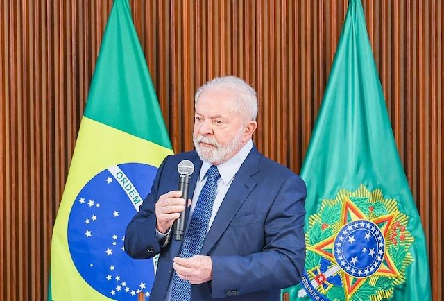 Lula deve destacar novo mínimo e isenção do IR em pronunciamento na TV neste domingo