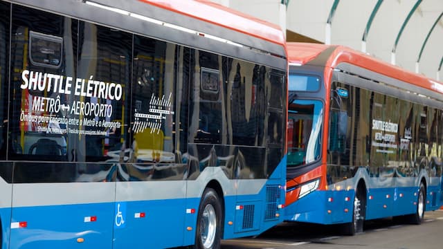 Governo inaugura novo ônibus que conecta aeroporto a metrô de Salvador