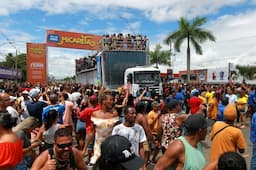 Micareta de Feira 2025 homenageia Axé Music com grandes atrações