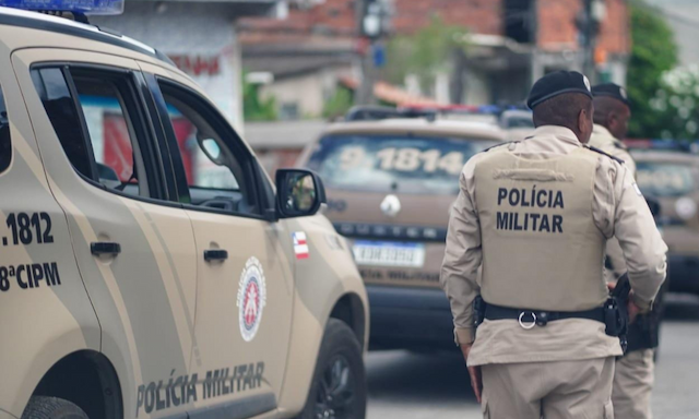 Trio acusado de tráfico de drogas é preso em flagrante na Caixa D'agua