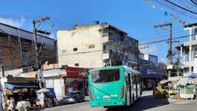 Ônibus param de circular em Tancredo Neves após insegurança no bairro