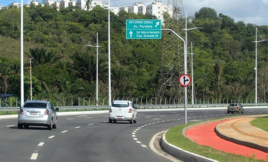 Duas pessoas ficam feridas durante acidente na Avenida 29 de Março