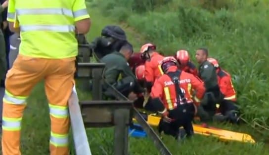 Helicóptero cai durante temporal em SP e deixa duas pessoas mortas 