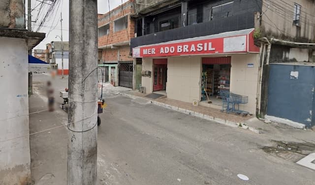 Ônibus deixam de circular em Fazenda Coutos após mortes de 12 homens