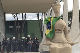 'Ninguém foi lá passar batonzinho na estátua', diz Moraes sobre 8 de janeiro