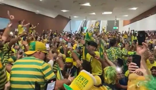 Negócio do Catar: torcedores brasileiros revendem ingressos da Copa por até R$ 36 mil