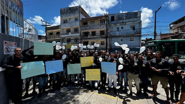 Motoboys protestam após colega ser baleado em assalto: 'Cansei de chorar'