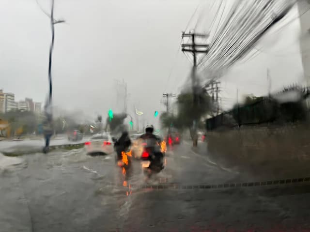 Inmet emite alerta de chuva para Salvador e litoral nos próximos dias