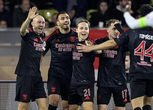 Benfica vence Mônaco fora de casa e abre vantagem em jogo da Champions