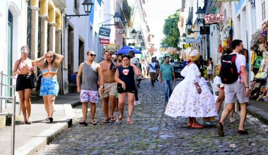 Salvador deve receber mais de 3,4 milhões de turistas durante o verão