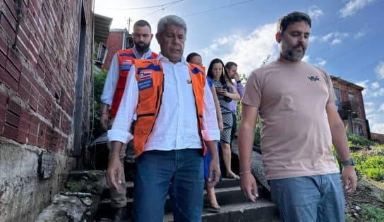 Jerônimo visita municípios baianos afetados pelas chuvas e garante reestruturação