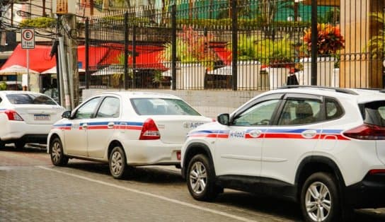 ‘Bandeirada’:Táxis de Salvador podem cobrar Bandeira 2 em dezembro