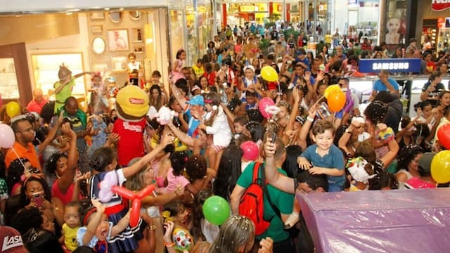 Shopping de Salvador realiza bloquinho de Carnaval neste domingo 