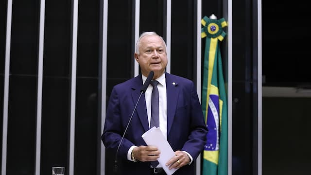 Deputado baiano, Paulo Azi vai comandar principal comissão da Câmara