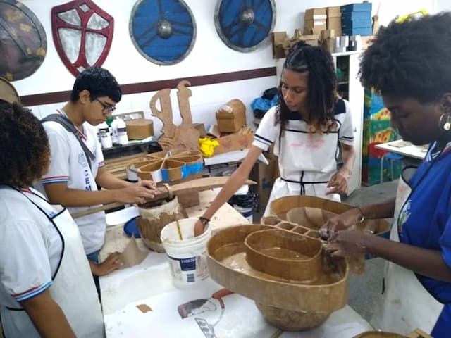 Oficinas diversas voltadas para estudantes estão com inscrições abertas