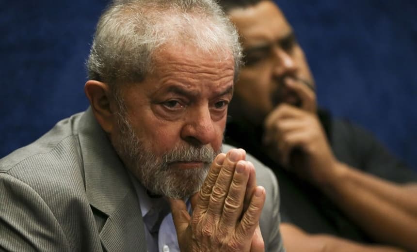 Lula recebe título de cidadão honorário de Paris