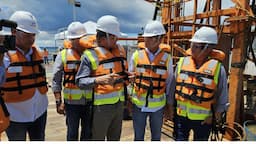 Deputados visitam canteiro de obras da Ponte Salvador-Itaparica