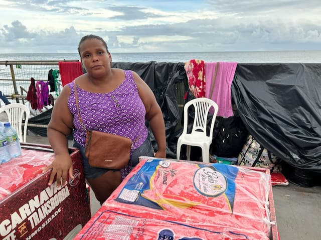 Ambulantes reclamam de falta de suporte durante trabalho no Carnaval