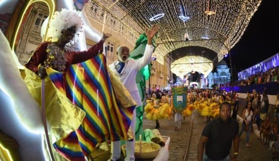 Natal Salvador encerra programação com show nesta segunda-feira