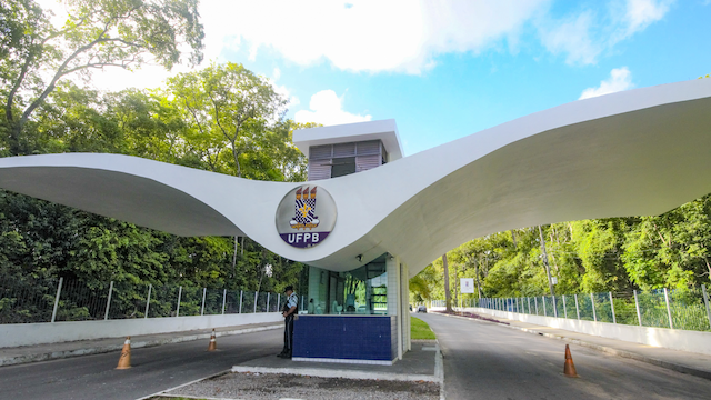 Aluno é estuprado dentro de banheiro em universidade na Paraíba