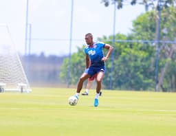 Bahia treina com foco no clássico Ba-Vi