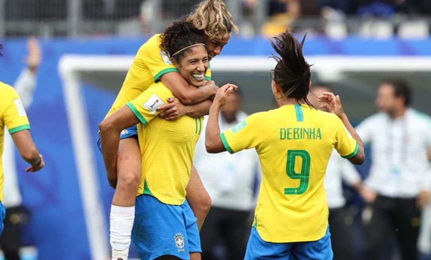 Seleção defende liderança do Grupo C contra a Austrália