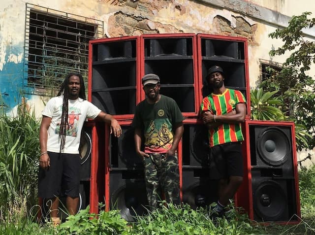 Festa de Yemanjá: Ministereo Público Sound System celebra 20 anos em Salvador