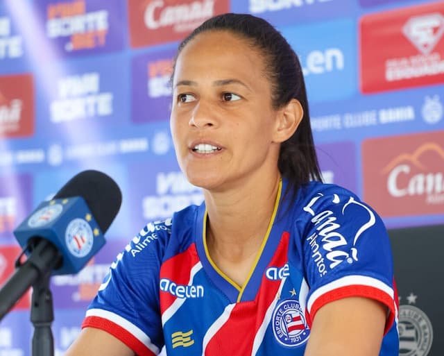 Mari Pires é apresentada no Bahia Feminino e promete raça na temporada