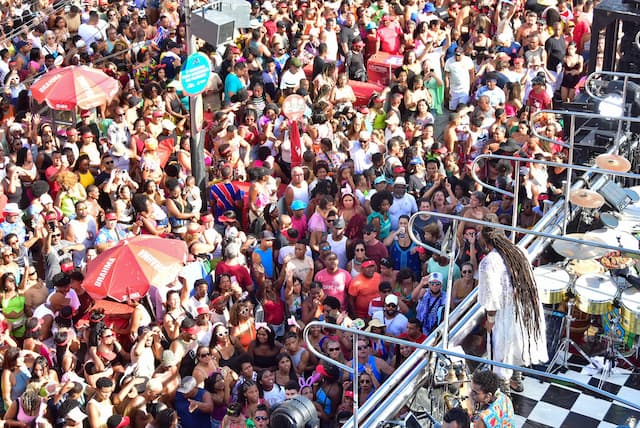 Arrastão marca encerramento do Carnaval 2025 em Salvador; programe-se