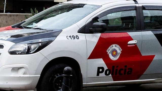 Policiais Militares são presos suspeitos de estuprar foliã em viatura 