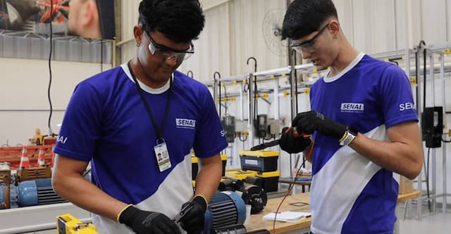 Senai oferece mais de mil bolsas gratuitas para cursos técnicos na Bahia