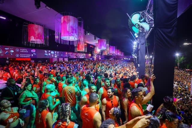 Do Pagode ao Eletrônico: confira as atrações de Carnaval nos camarotes