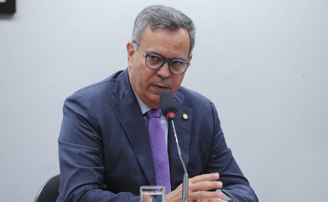 Presidente do PDT na Bahia sinaliza rompimento com União Brasil, mas garante apoio a Bruno Reis em 2024