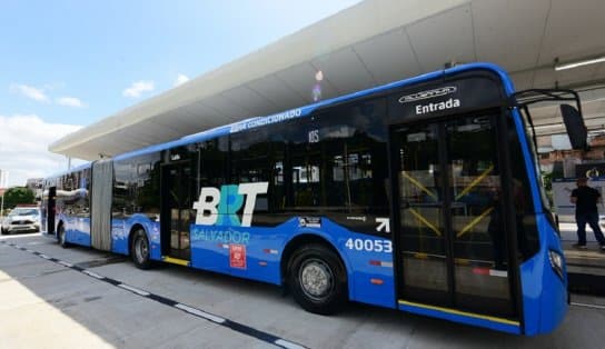 Ônibus para quase 150 passageiros entram em operação no BRT de Salvador