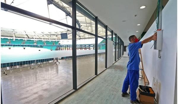 Pelas redes sociais, Rui Costa celebra reta final de obras do hospital de campanha da Arena Fonte Nova 