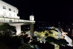 elevador lacerda - foto noturna