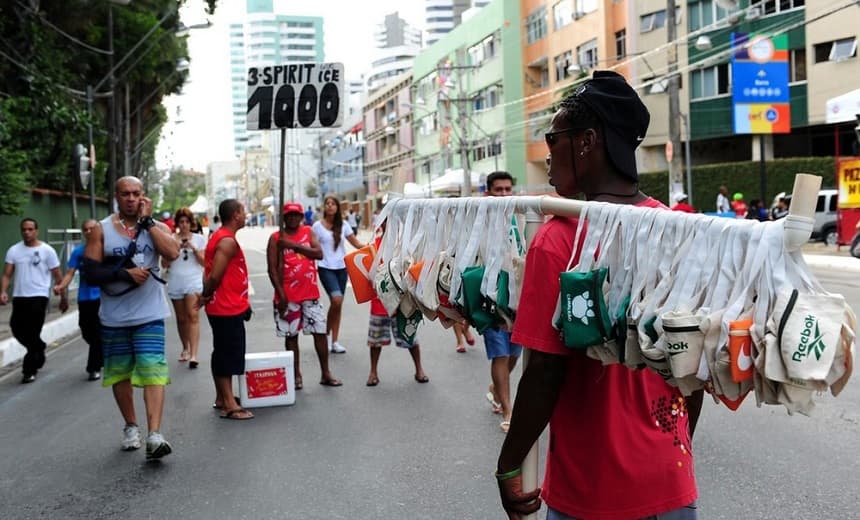 Prefeitura inicia nesta segunda credenciamento de ambulantes para trabalhar no carnaval e em festas de largo