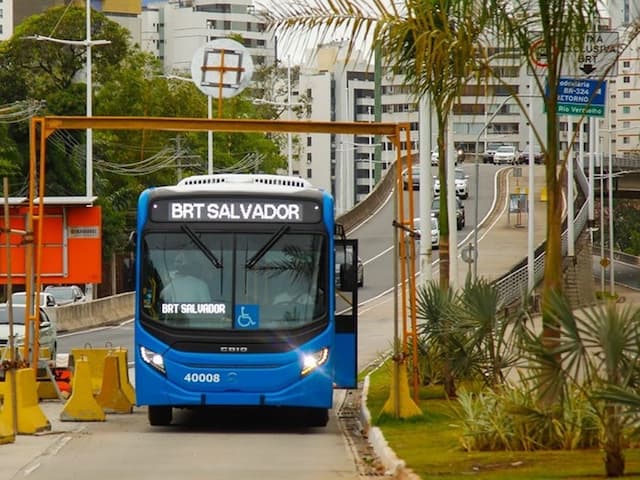 BRT tem operação especial para Palhaços do Rio Vermelho no sábado