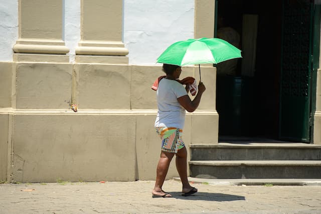 Onda de calor atinge Brasil com sensação térmica de até 70 °C