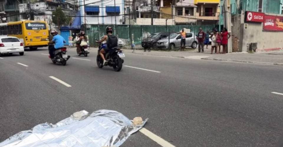 Corpo de homem é localizado em frente a rede de fast-food no Dique do Tororó